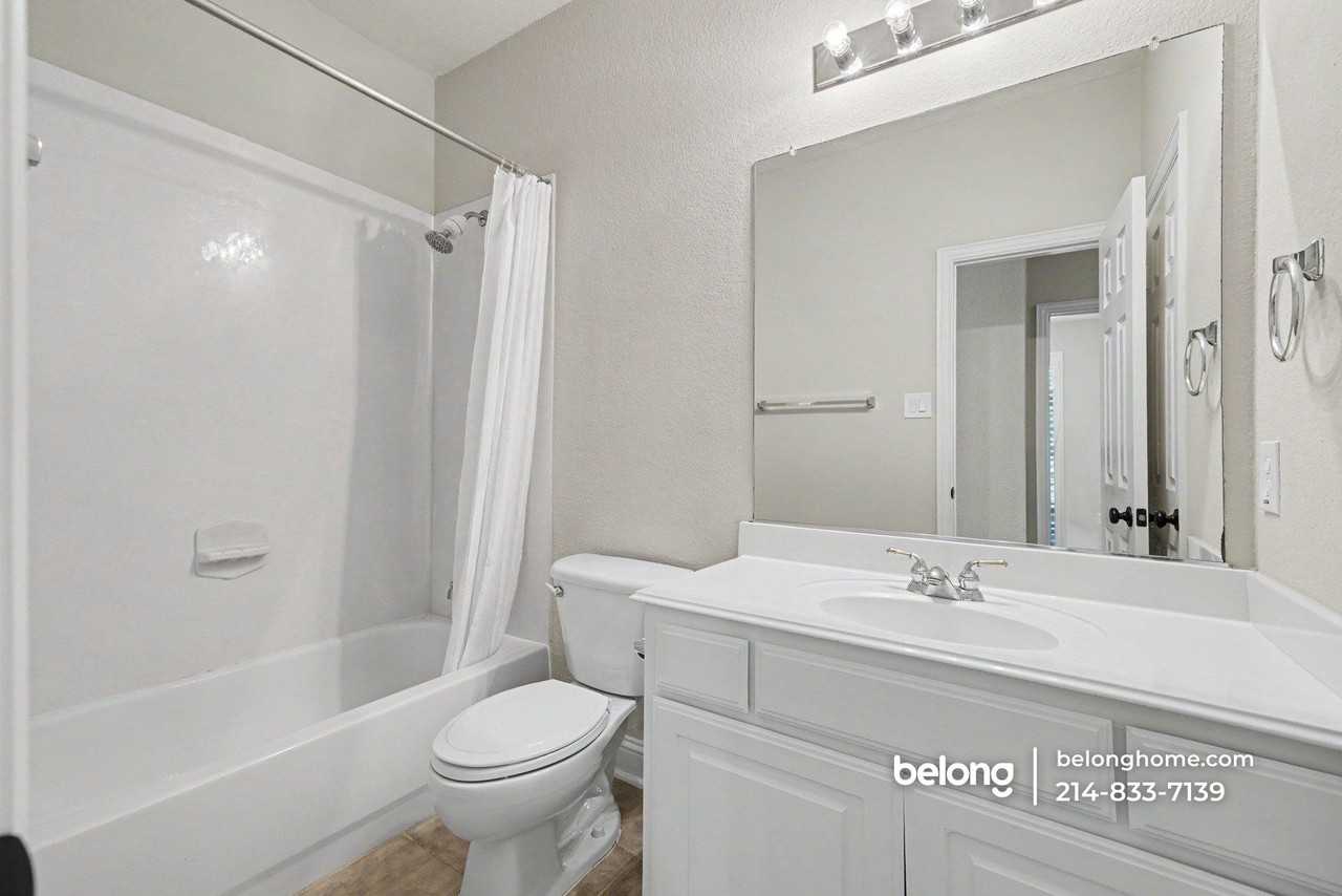 4422 Republic Dr - Photo 7 of 21