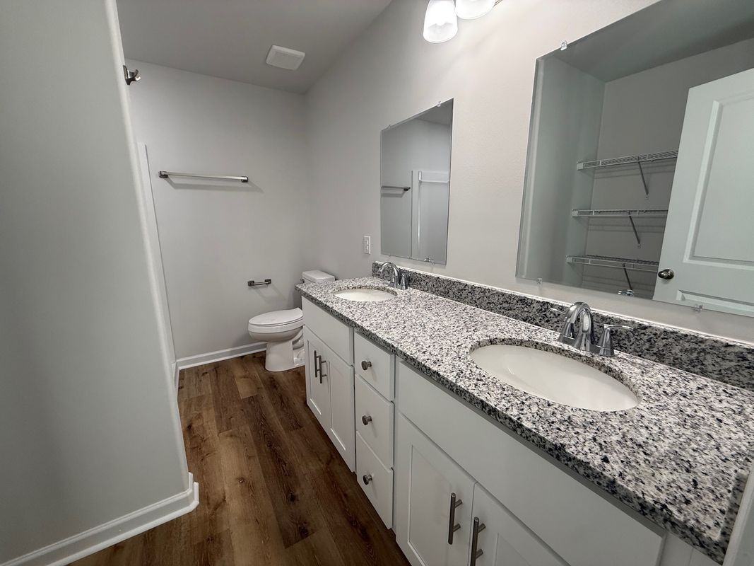 4033 Shamel St - Photo 5 of 16