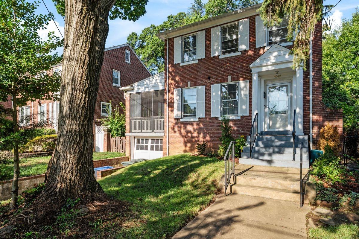 4024 20th St Ne - Photo 2 of 39
