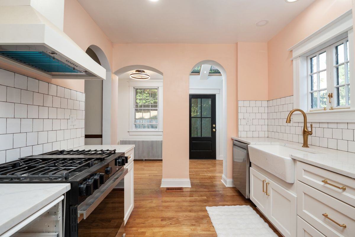 4024 20th St Ne - Photo 5 of 39