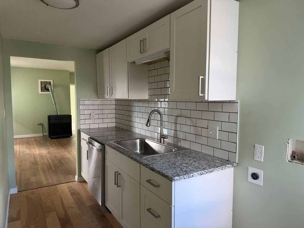 593 Hevey St - Photo 3 of 11