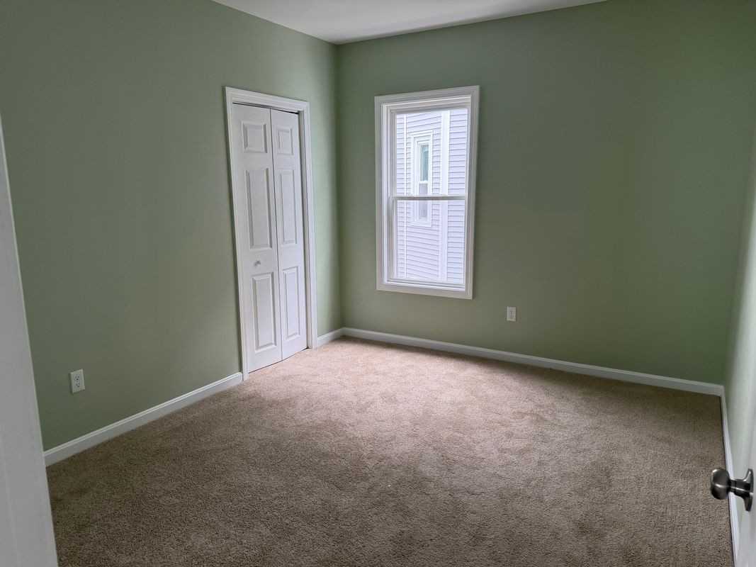 593 Hevey St - Photo 7 of 11