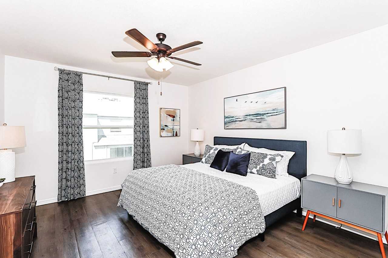 11834 Stoneport Pl - Photo 3 of 14