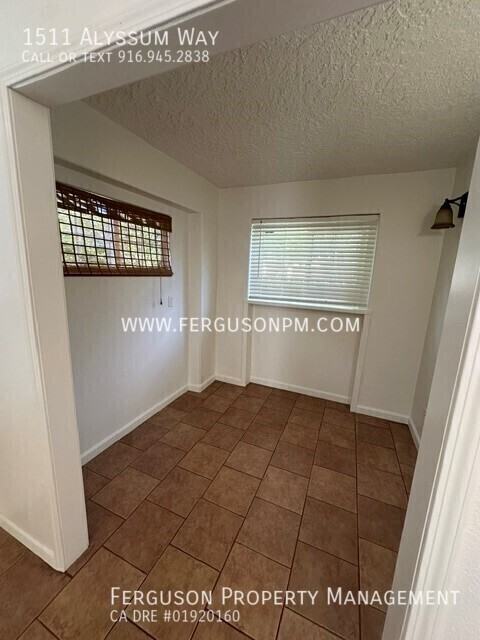 1511 Alyssum Way - Photo 5 of 13