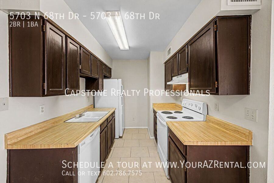 5703 N 68th Dr - Photo 5 of 17
