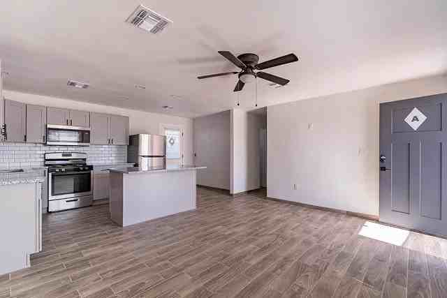 37 East El Parque Drive #B - Photo 3 of 14