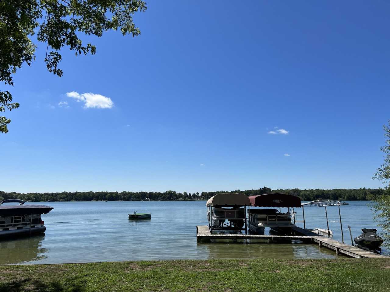 3295 Silver Lake Dr #NA - Photo 2 of 18