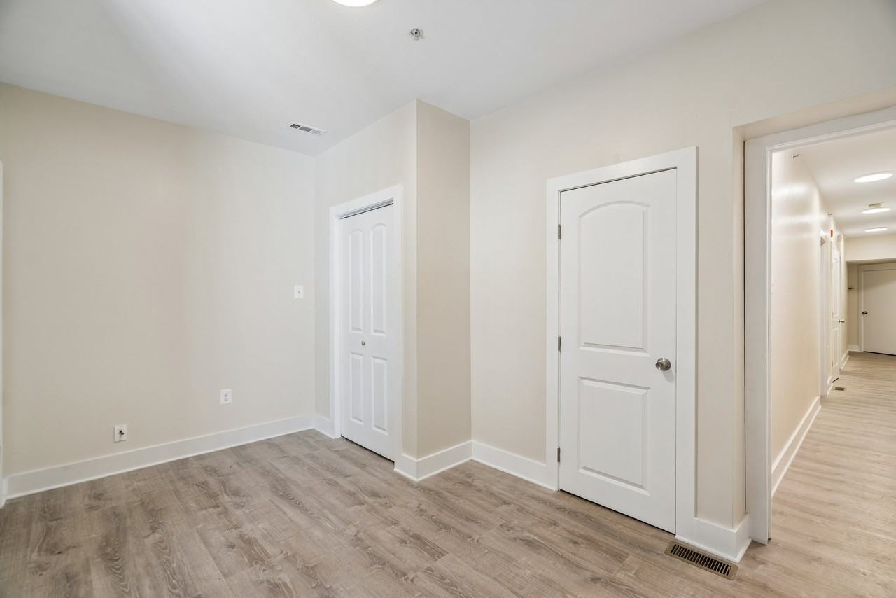 1507 N 17th St #NA - Photo 4 of 12