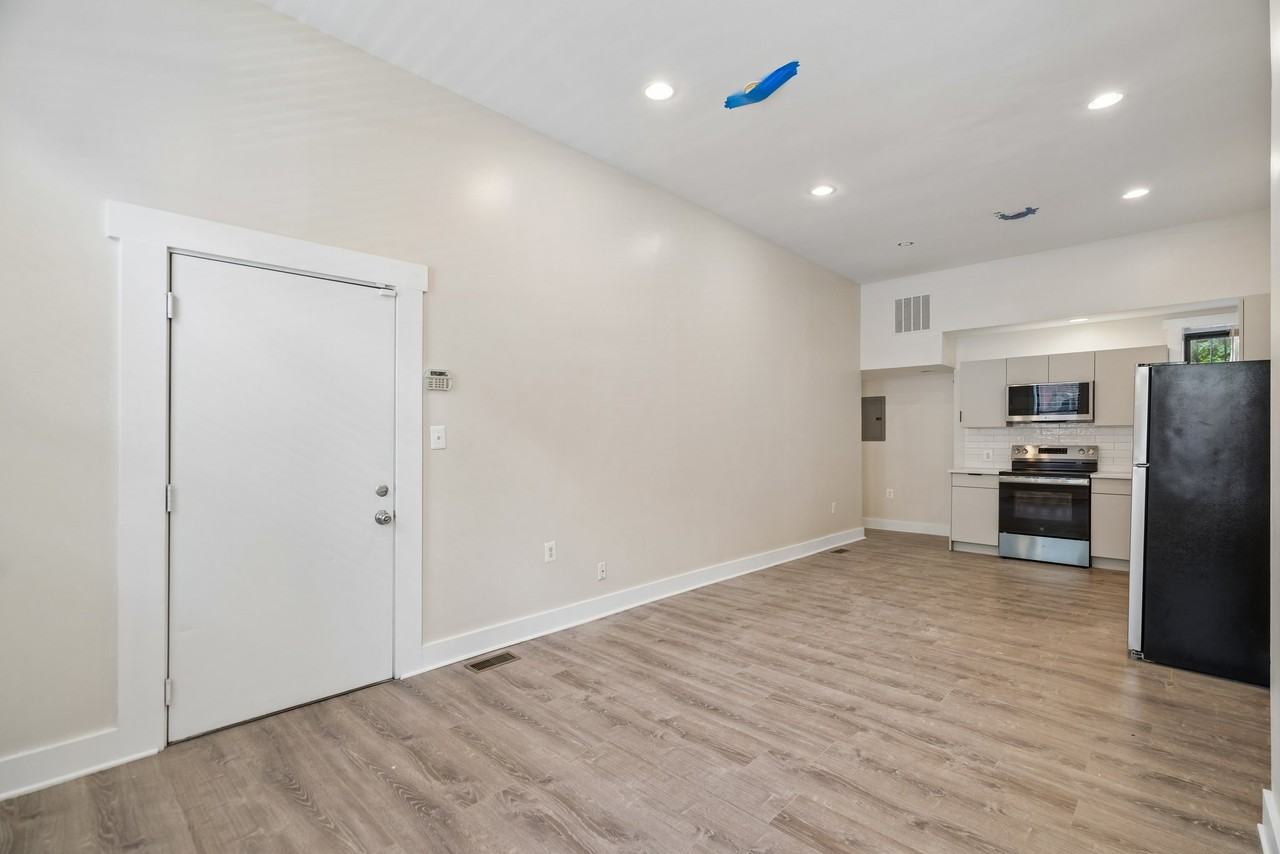 1507 N 17th St #NA - Photo 7 of 12