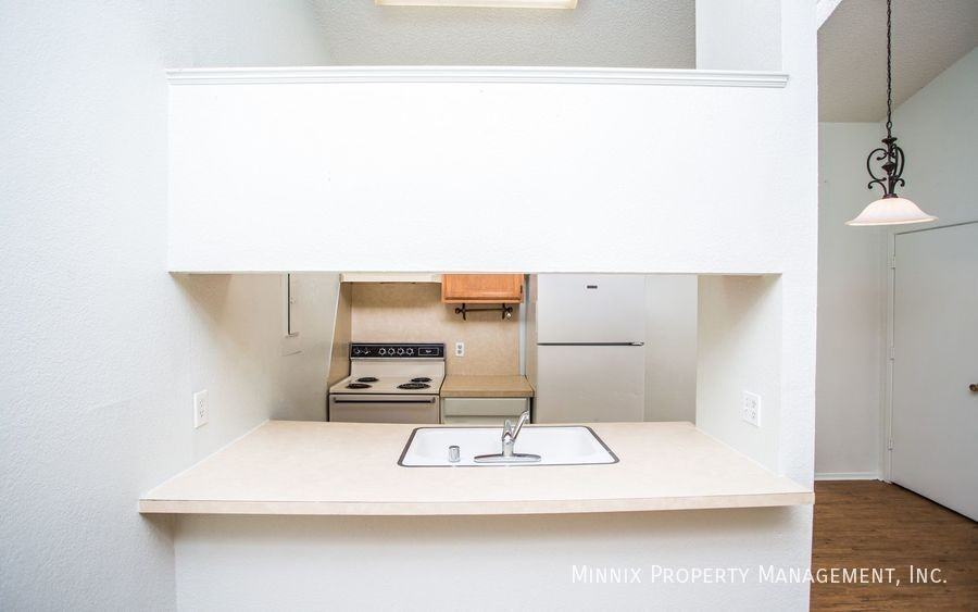 117 N Troy Ave #A - Photo 3 of 19