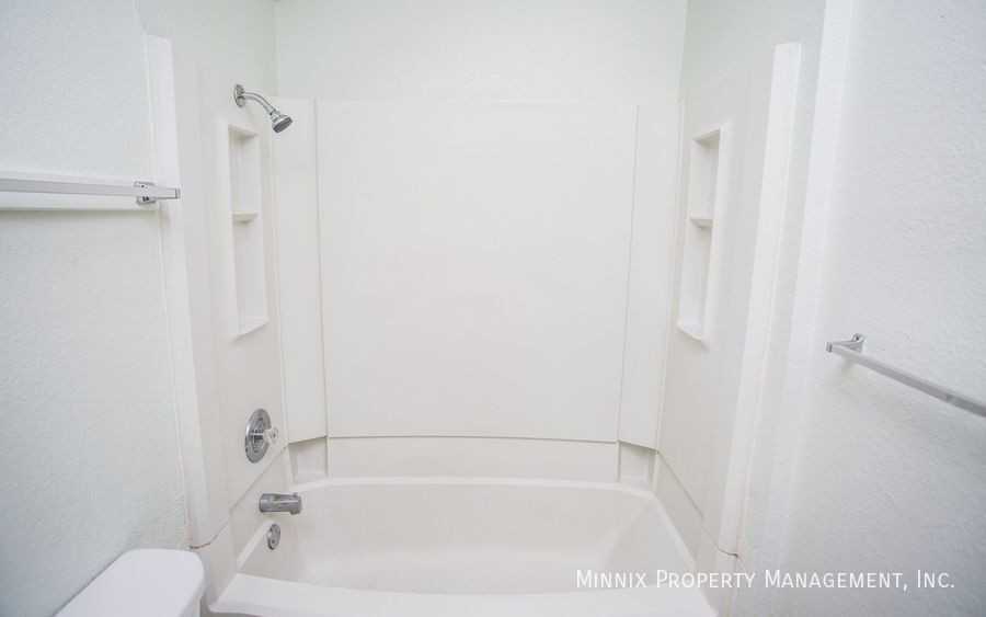 117 N Troy Ave #A - Photo 7 of 19