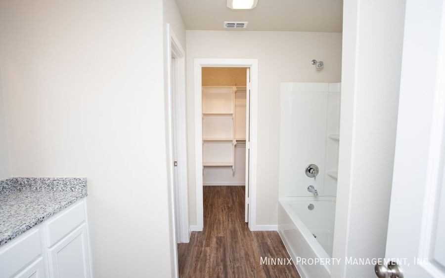 2112 Kokomo Ave #A - Photo 6 of 36