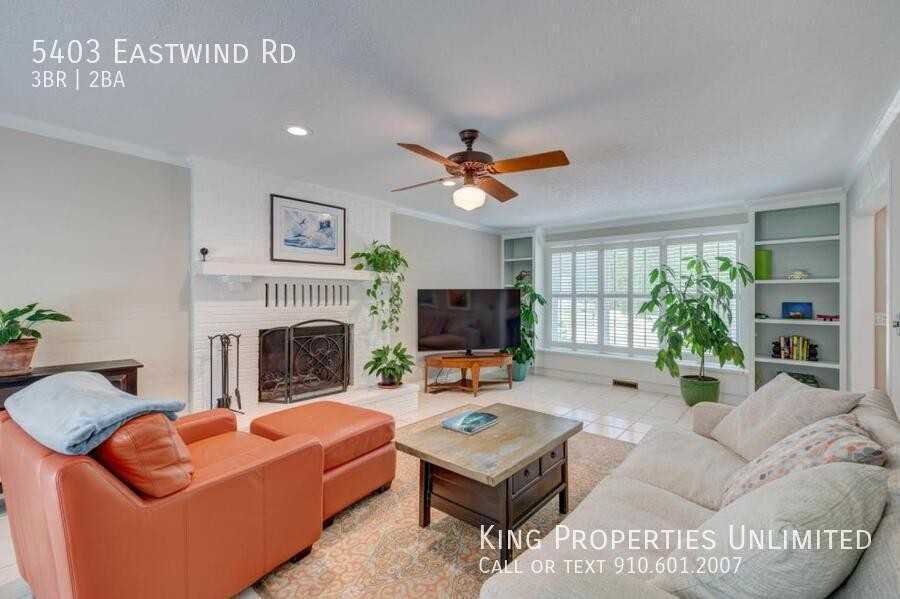 5403 Eastwind Rd - Photo 2 of 37