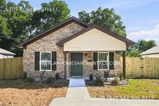 4209 Rogers St - Photo 1 of 1