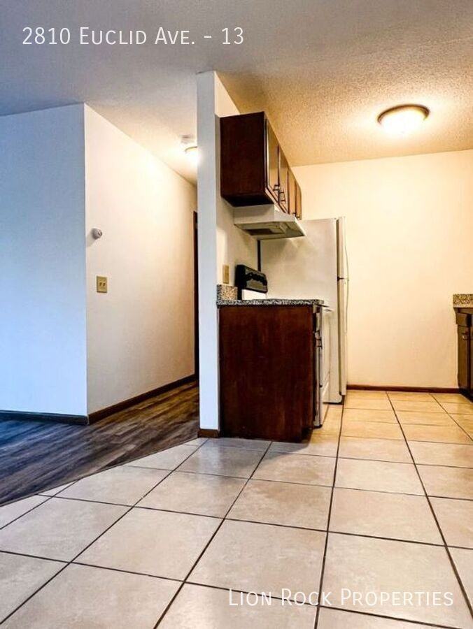 2810 Euclid Ave #13 - Photo 4 of 36