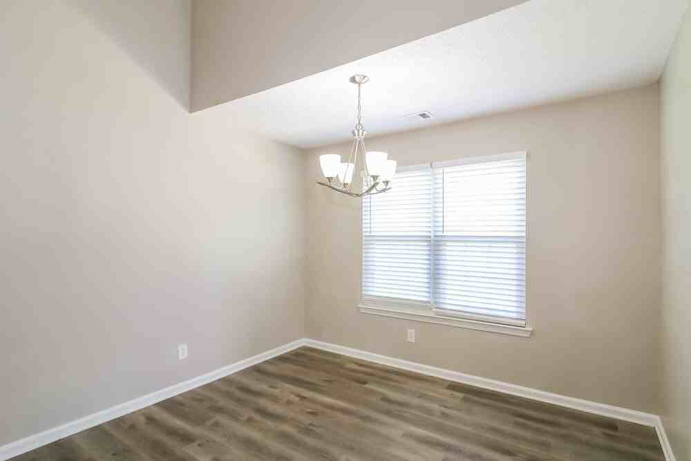 213 Summer Hill Cir - Photo 7 of 17