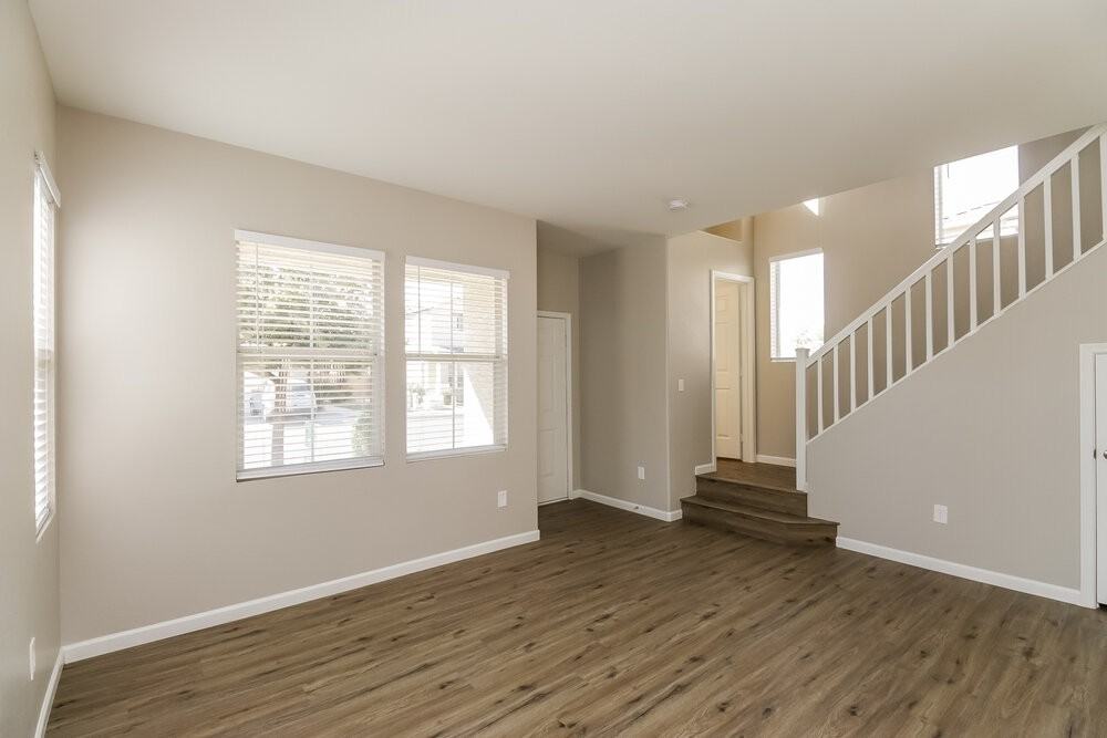 8716 E Keats Ave - Photo 7 of 17