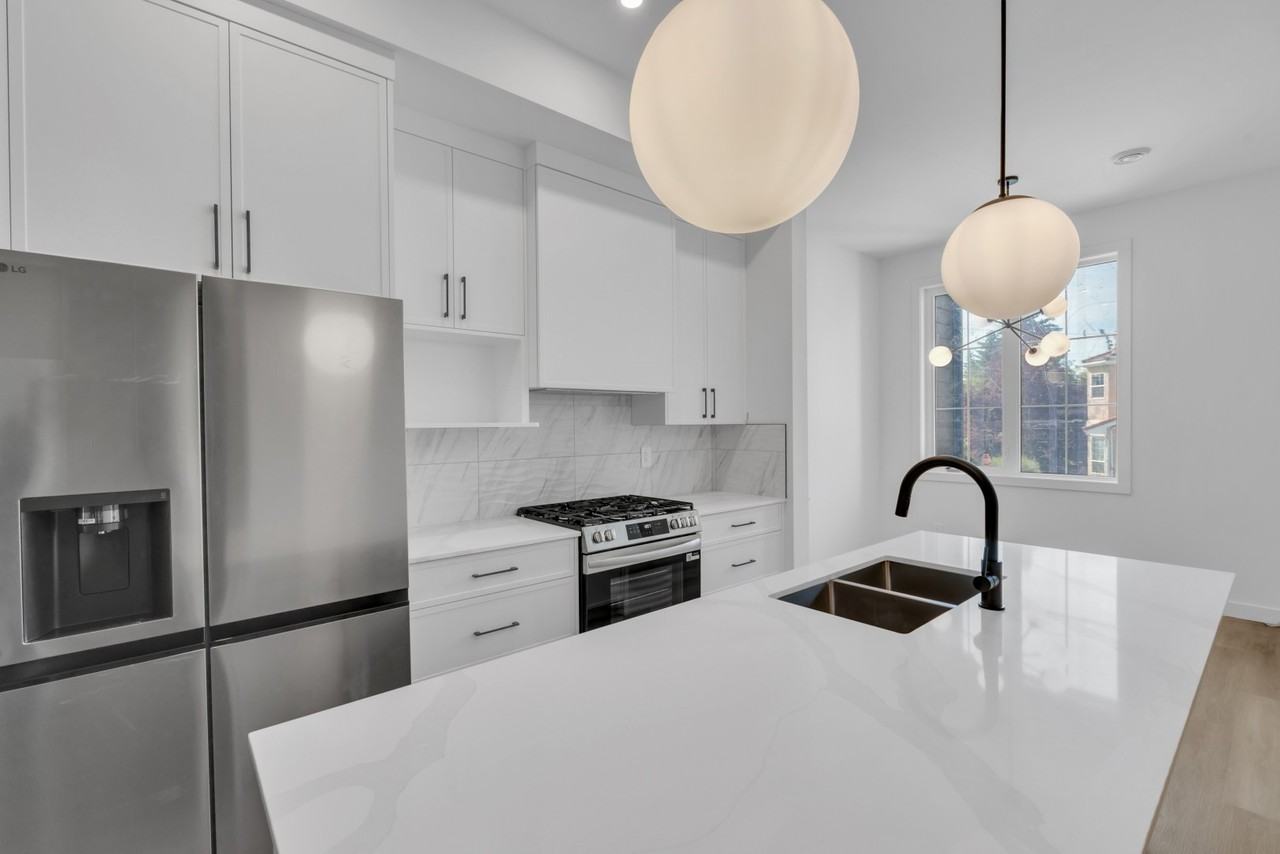 2708 25 Ave Sw - Photo 4 of 34