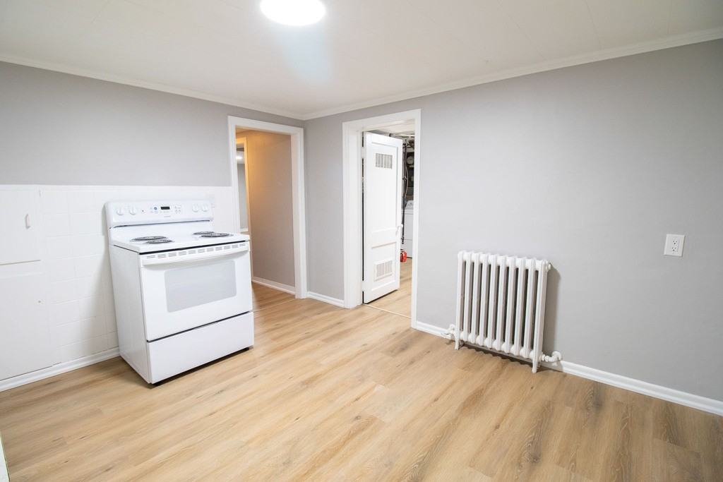 138 Haig St - Photo 4 of 14