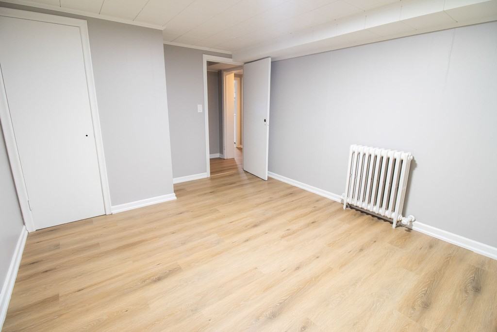 138 Haig St - Photo 7 of 14