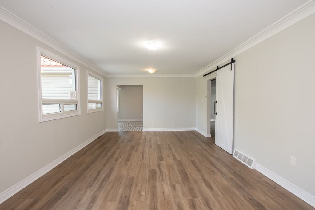 308 River Rd - Photo 3 of 19