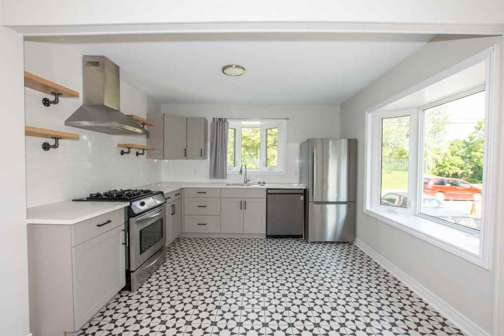 308 River Rd - Photo 7 of 19