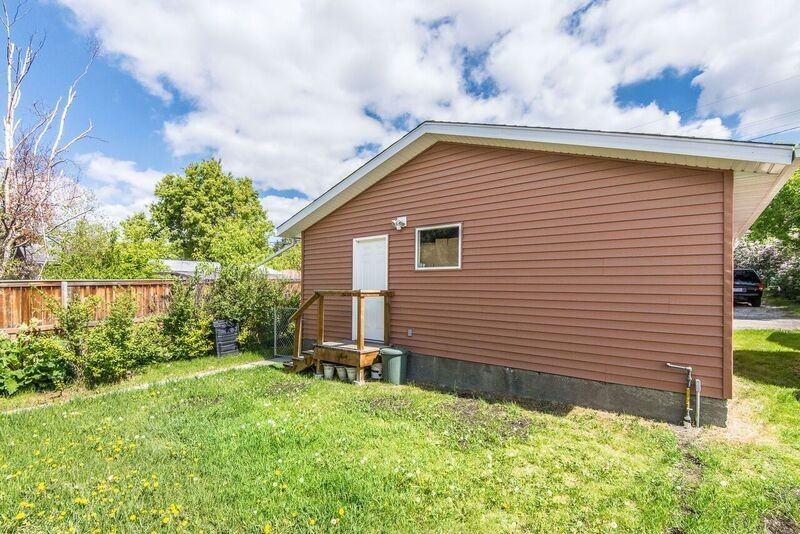 4904 19 Ave Nw - Photo 7 of 10