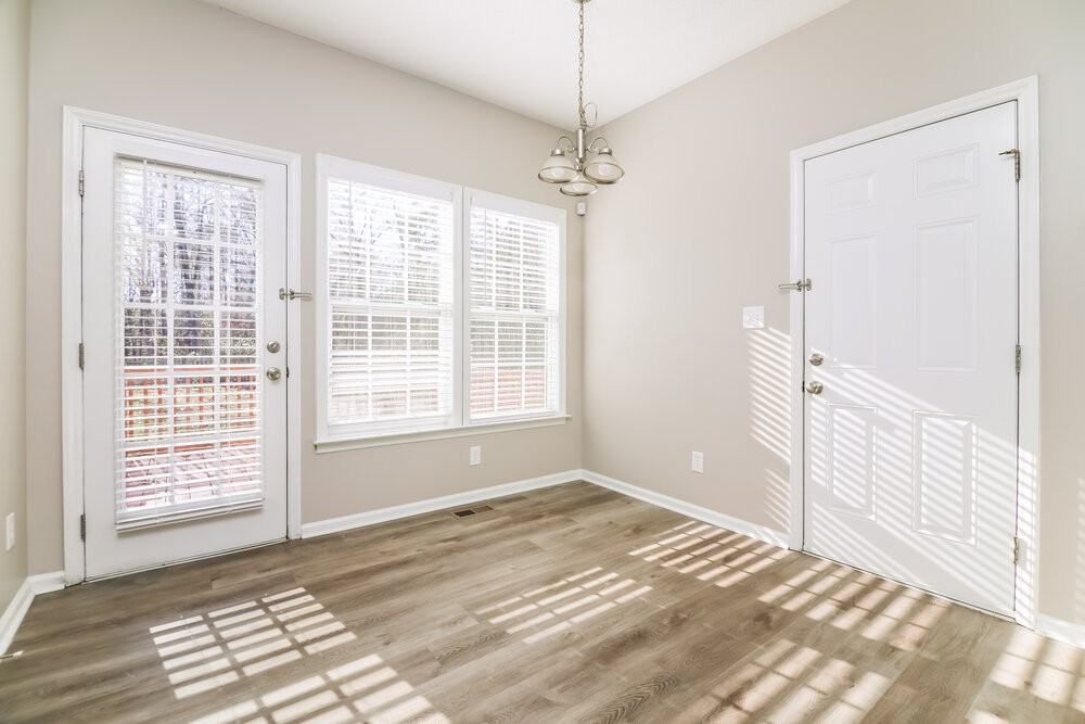 354 Spearhead Pl - Photo 7 of 17