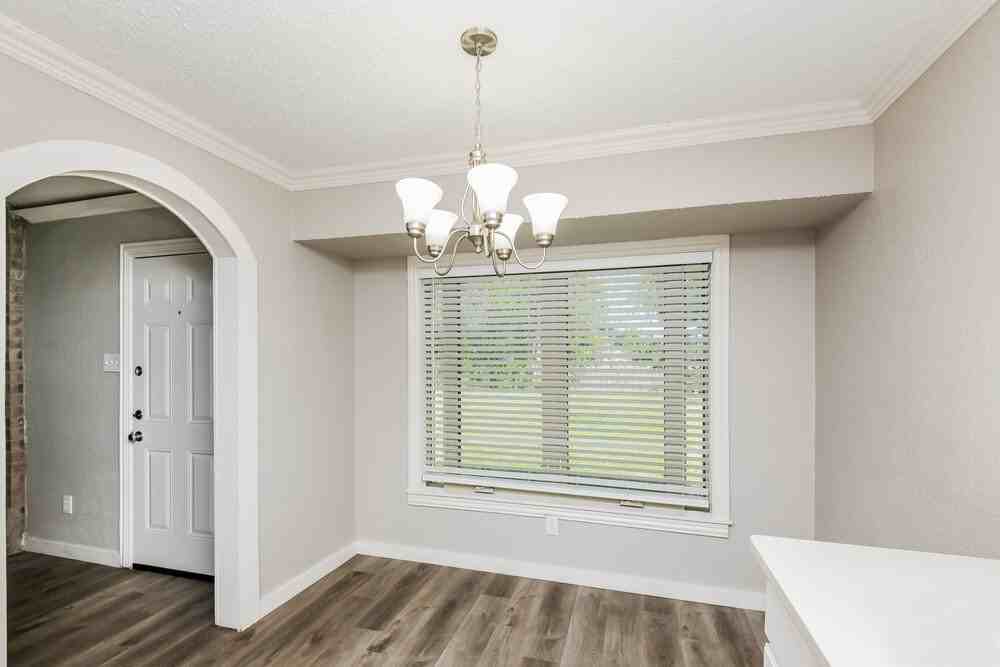 6409 Kary Lynn Dr N - Photo 7 of 16