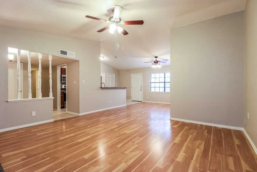 6615 Springfield Dr - Photo 3 of 14