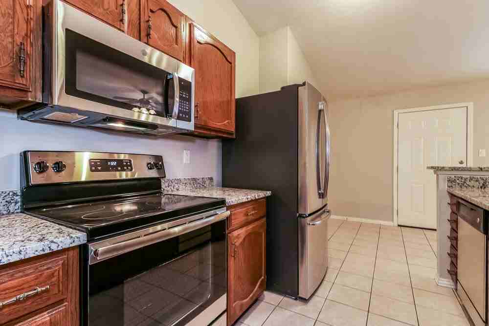 6615 Springfield Dr - Photo 7 of 14