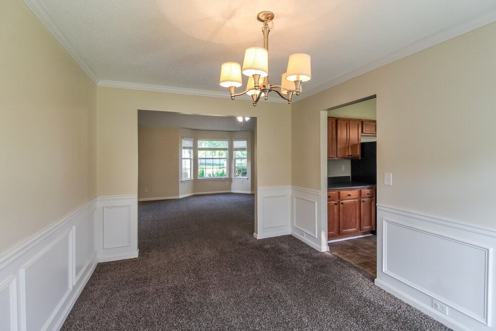 824 Brisley Cir - Photo 6 of 17