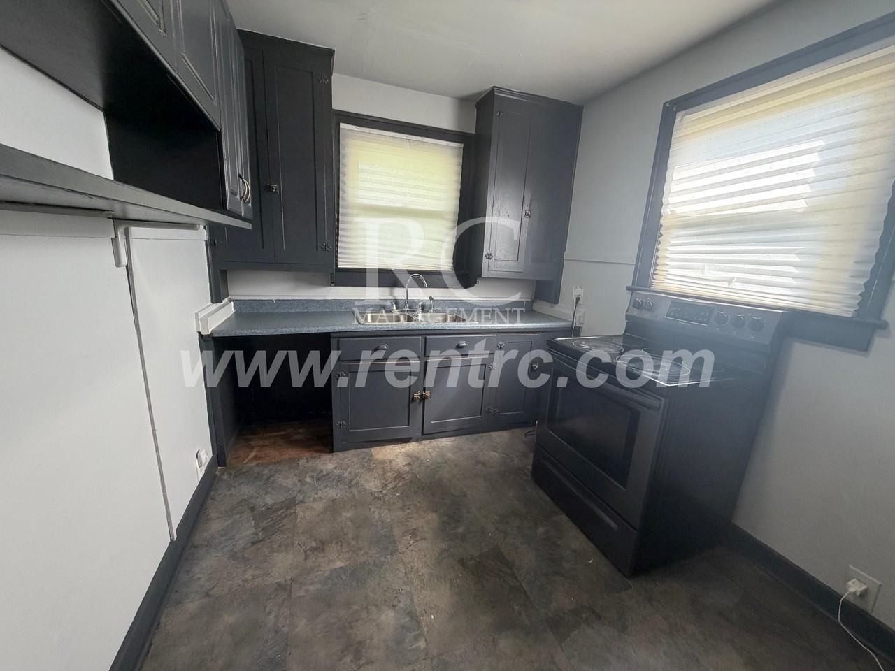 7 Fairweight Ave - Photo 2 of 14