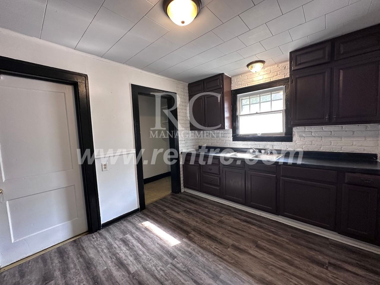 1203 Cleveland Ave - Photo 4 of 19