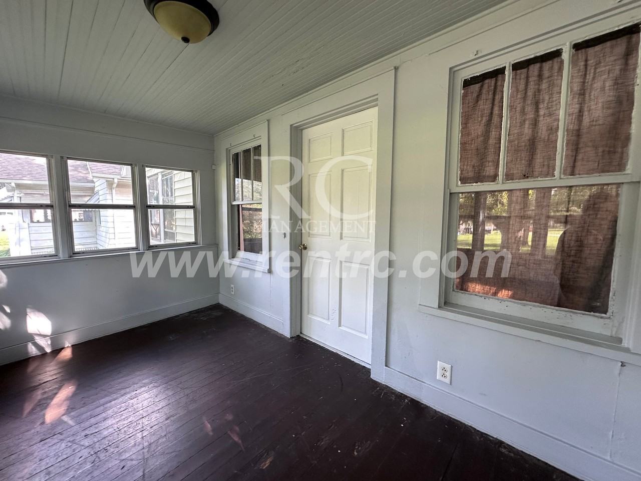 1203 Cleveland Ave - Photo 6 of 17