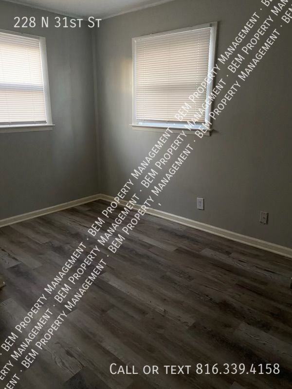 228 N 31st St - Photo 5 of 8
