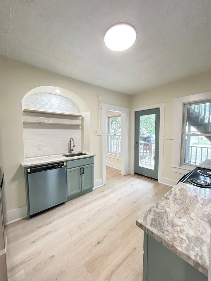 9 George St #1 - Photo 6 of 21