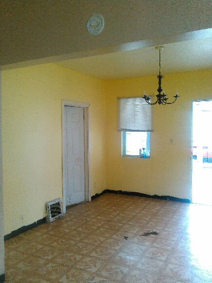 837 Liberty St - Photo 4 of 7
