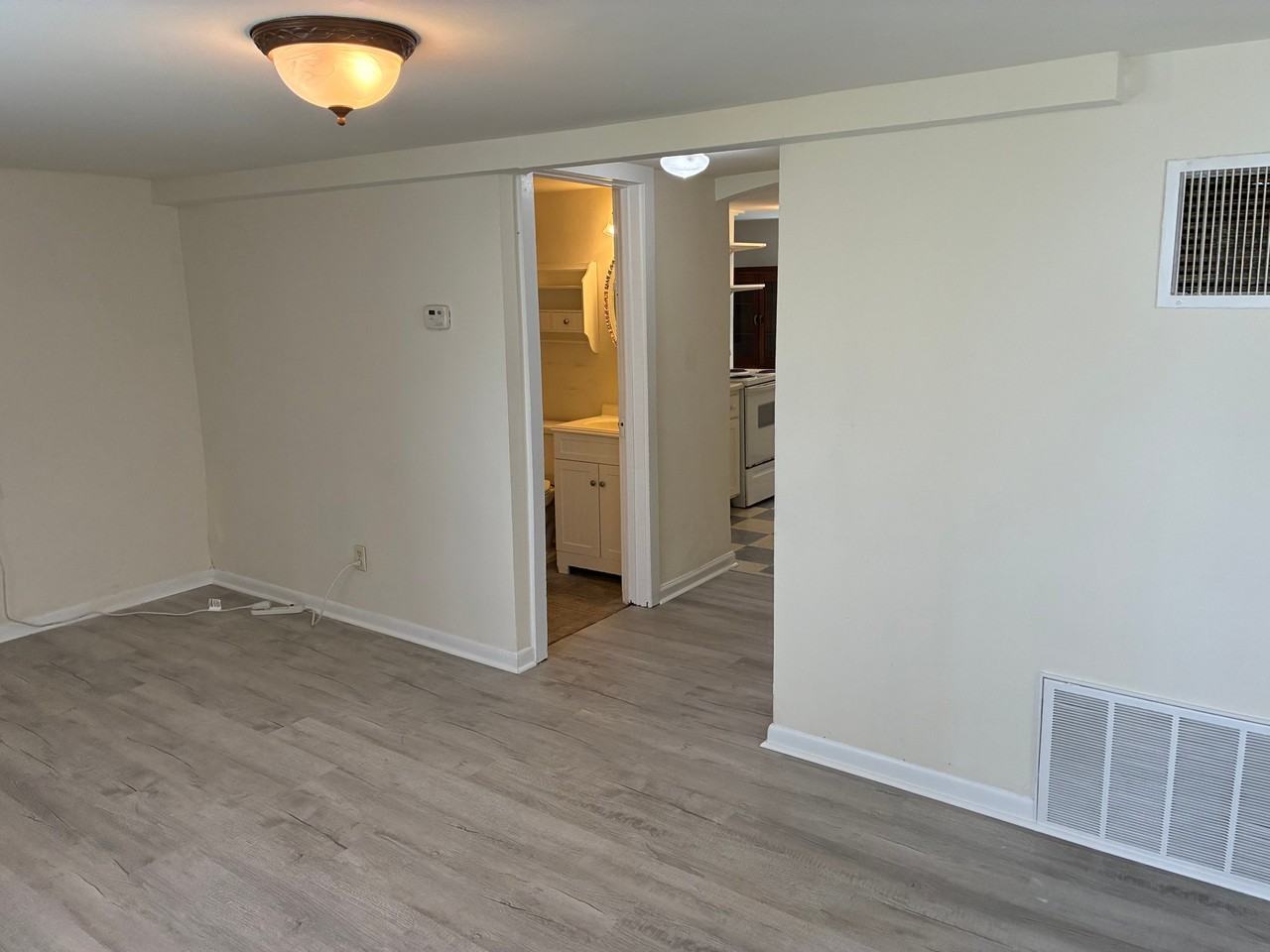 108 1/2 A 3Rd Ave - Photo 3 of 11