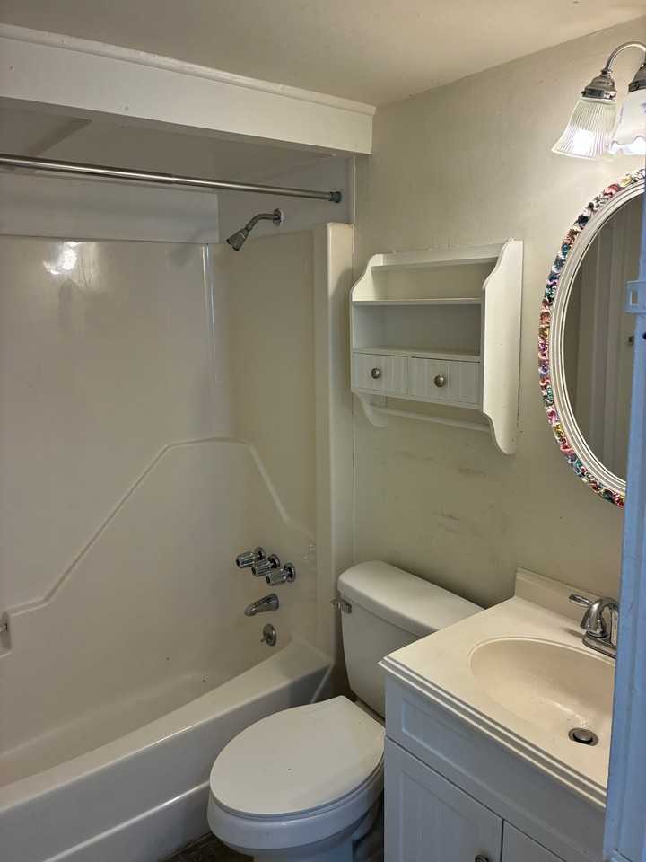 108 1/2 A 3Rd Ave - Photo 6 of 11