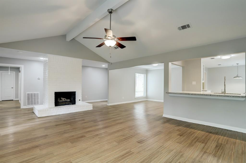 45 Artesia - Photo 4 of 32