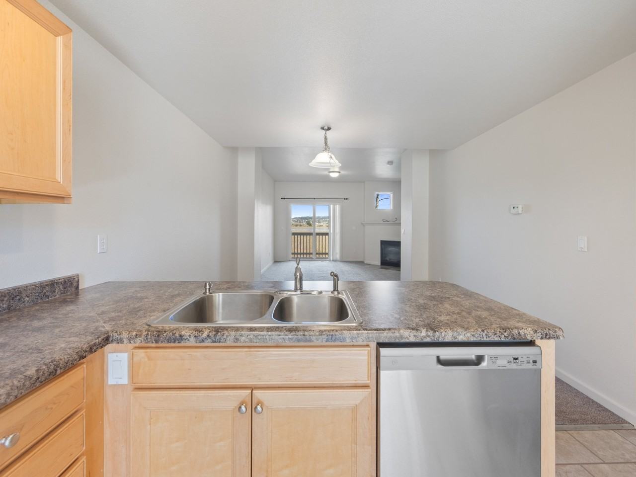 475 Se 35th St #C15 - Photo 4 of 20
