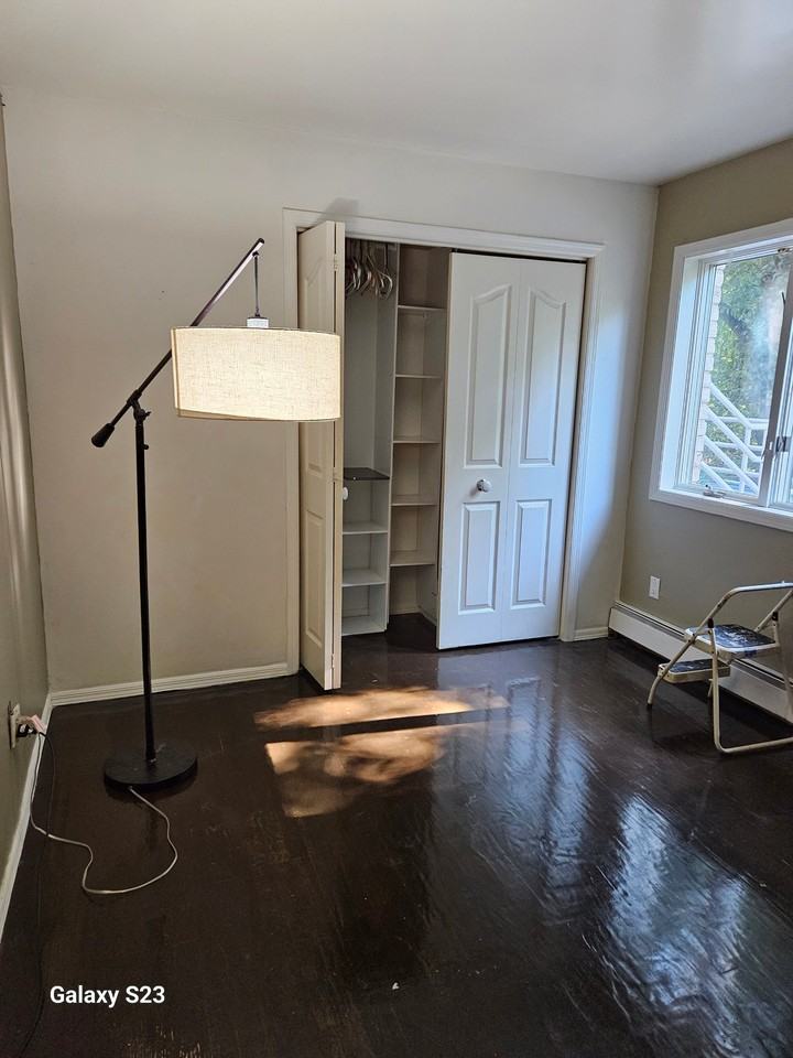 207 Eylandt St - Photo 4 of 11