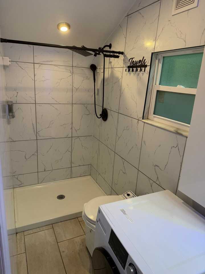 1011 Berkley Rd #1 - Photo 5 of 6