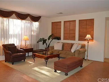 1622 W Mammoth Dr - Photo 4 of 11
