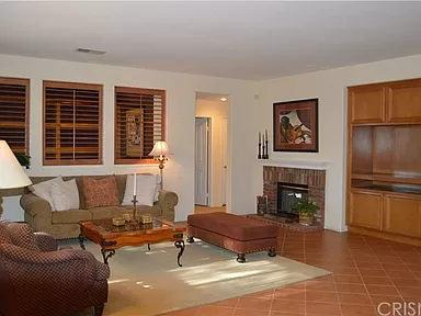 1622 W Mammoth Dr - Photo 5 of 11