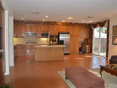 1622 W Mammoth Dr - Photo 7 of 11