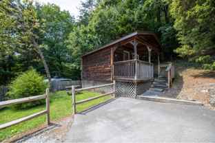 496 Pearl Ln - Photo 1 of 1
