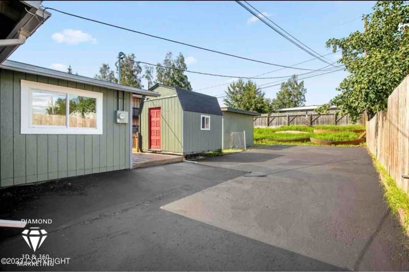 2101 W 46th Ave - Photo 2 of 9