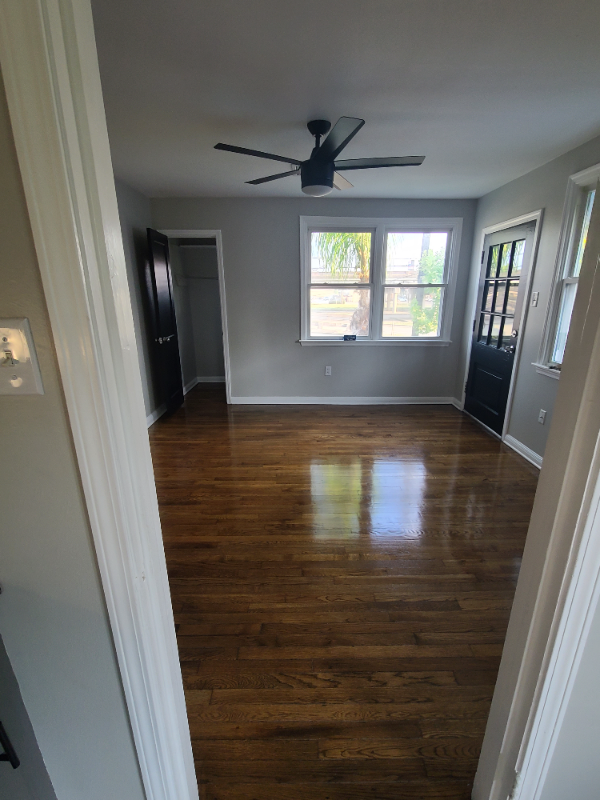 2233 Humanity St - Photo 6 of 20